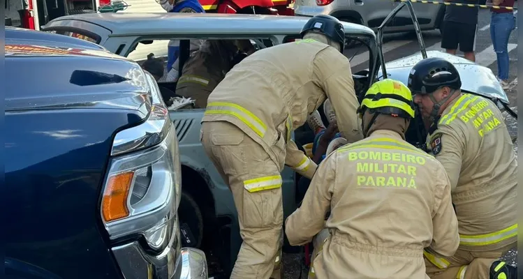 Veja imagens de acidente que deixou três feridos na Vila Estrela