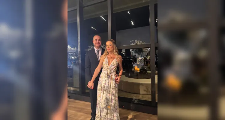 BRINDE À VIDA — O empresário Ednilson Januário foi amplamente homenageado no último dia (28), data em que celebrou mais um ano de vida. Na foto, ao lado de sua esposa, Jessica Comassetto, com quem compartilha uma trajetória construída com afeto e conquistas. Da Coluna RC, votos de saúde, alegria e realizações.