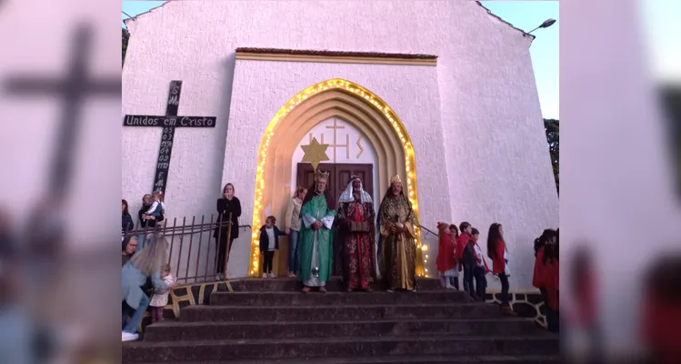 Caravana de Reis mantém viva tradição centenária em Castro