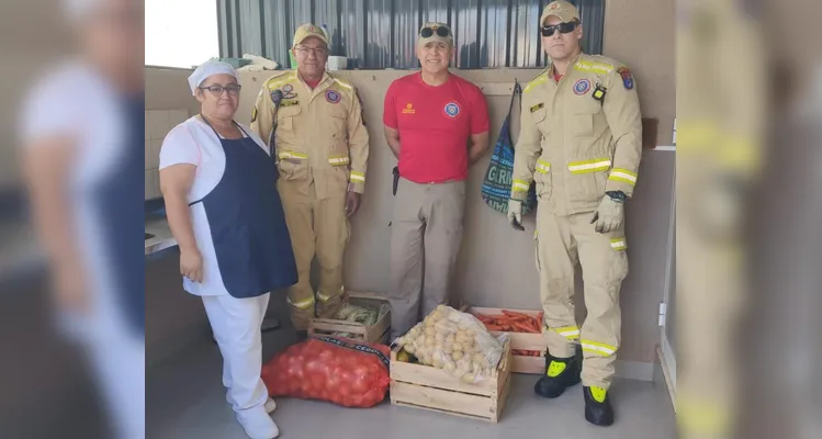 Corpo de Bombeiros de PG realiza projeto sustentável para apoiar instituições