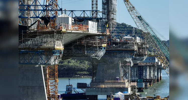 Ponte de Guaratuba recebe prêmio de melhor obra rodoviária do Brasil; veja fotos