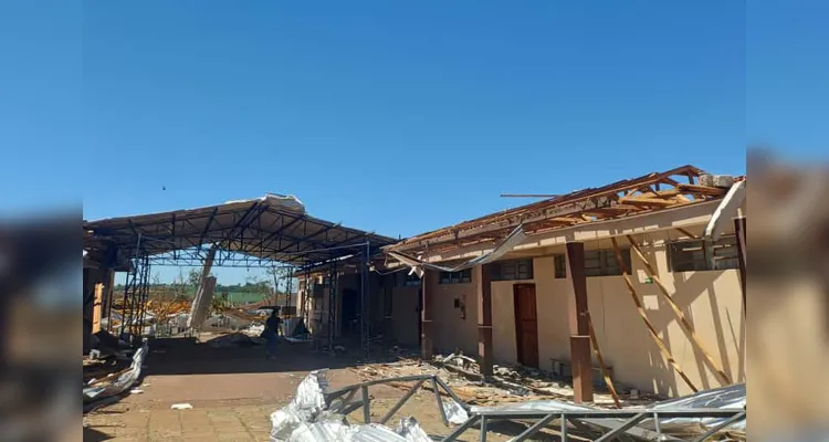 Governo libera recursos para acelerar reconstrução de escolas afetadas pelo tornado