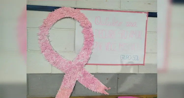 Cartaz coletivo montado pela turma.