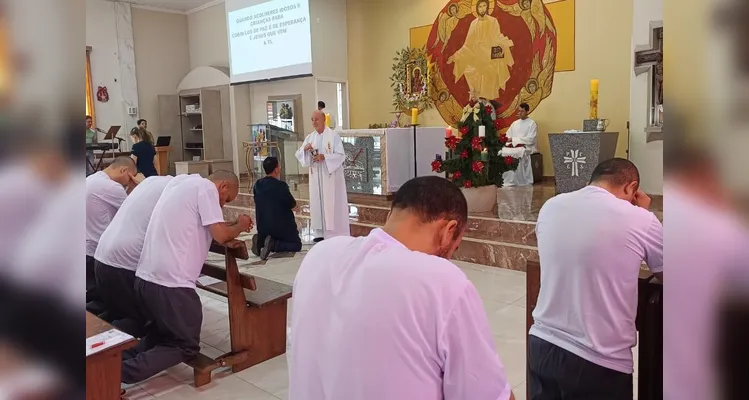 Polícia Penal promove reintegração social por meio de sacramentos religiosos em PG