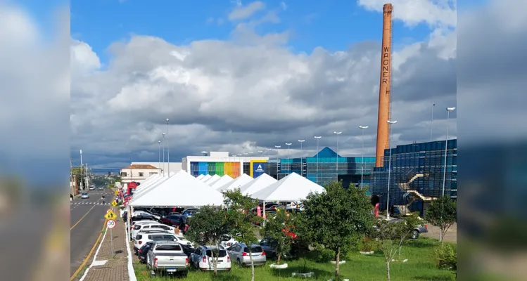 Evento reúne diversas lojas, que oferecem uma grande variedade de veículos