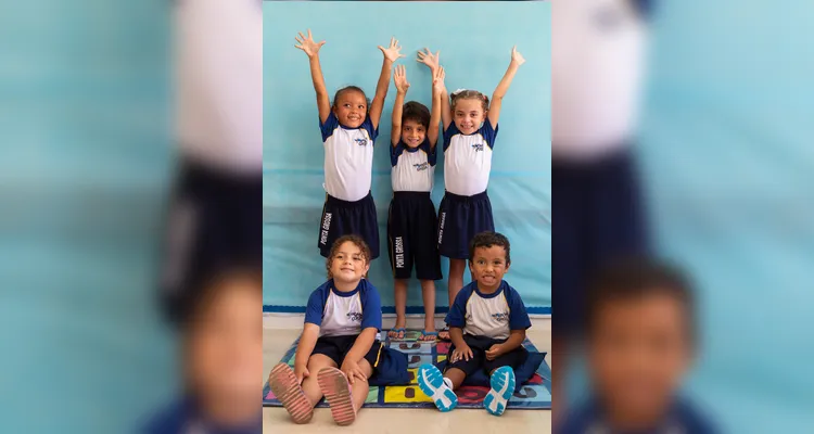 Entrega de uniformes no CMEI Professora Vanessa Kubaski Maciel