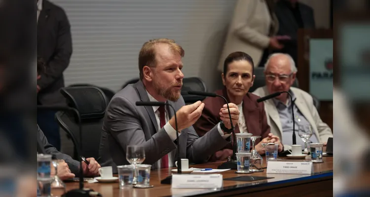 Lideranças estiveram reunidas para debater o projeto.
