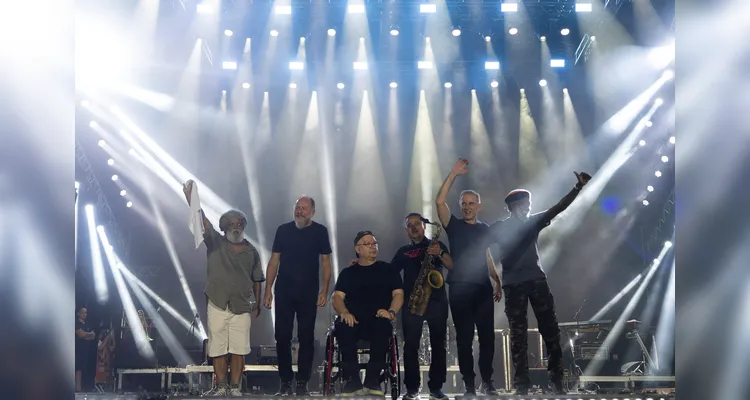 Paralamas do Sucesso fecharam a primeira noite do último fim de semana de shows do festival