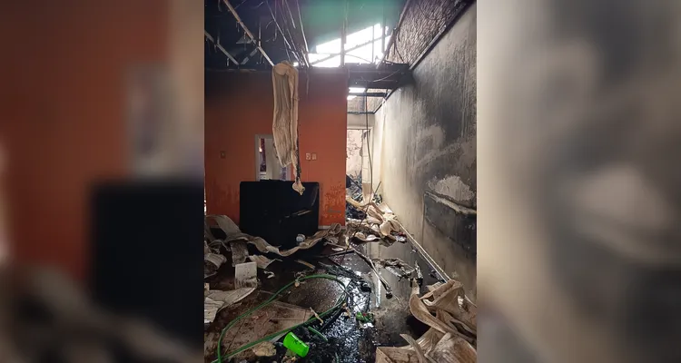 Adolescente é apreendido por tentativa de homicídio e incêndio criminoso