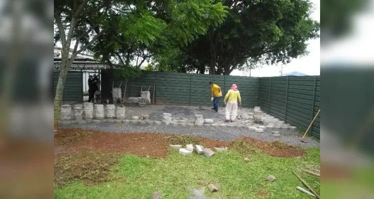 Mesmo com obras em andamento na unidade, Bolsonaro afirmou não se incomodar com os ruídos