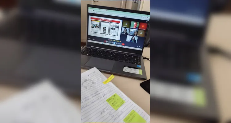 A formação tem o objetivo de preparar os educadores para o desenvolvimento das atividades com os alunos.