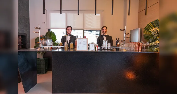 A noite marcou o início de um novo ciclo da marca, com a realização da RC Festas Especiais, reunindo parceiros, empresários e convidados em um encontro pensado para promover conexões e fortalecer relacionamentos.