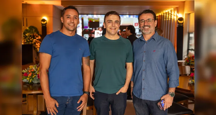 Lideranças e empresários celebram 11 anos da ‘Coluna RC’; veja fotos