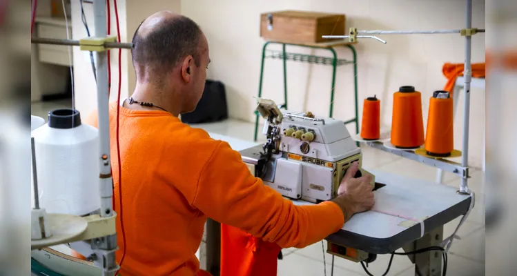 Ponta Grossa avança em projetos para inserir detentos no mercado de trabalho