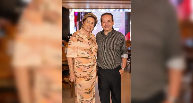 Elizabeth Schmidt e Rômulo Cury