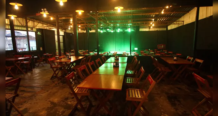 Espaço conta com amplo e aconchegante ambiente