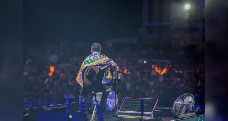 O cantor Eduardo Costa  durante a apresentacao do seu show dentro da programacao do Verao Maior Parana