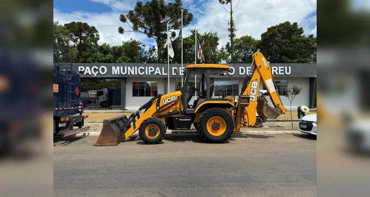 Foram incorporados ao patrimônio do consórcio cinco caminhões e cinco máquinas pesadas.