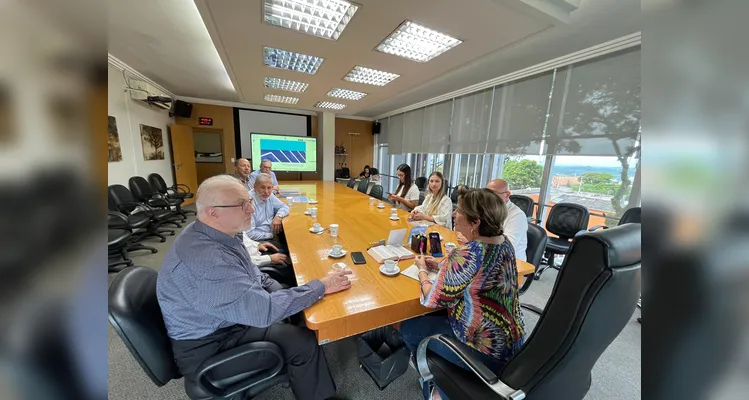 O projeto da nova unidade da Rede Condor foi apresentado à prefeita Elizabeth nesta quarta-feira (4)