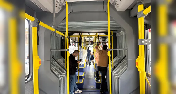 Instalações do novo 'Super Articulado'