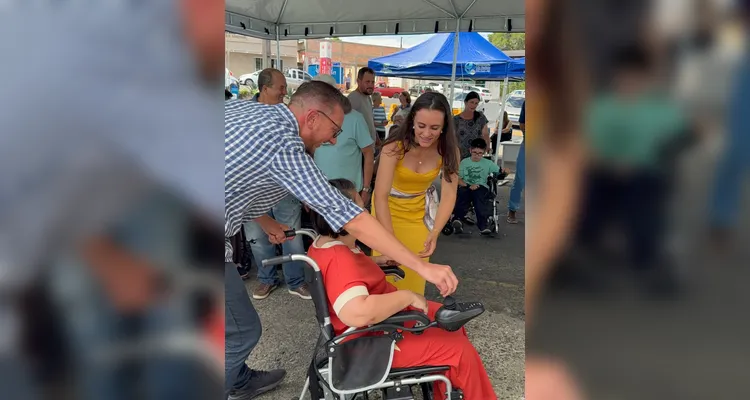 Rio Azul entrega 10 cadeiras de rodas motorizadas em programa inédito