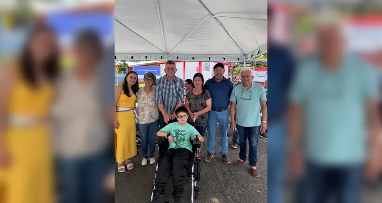 Rio Azul entrega 10 cadeiras de rodas motorizadas em programa inédito