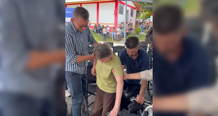 Rio Azul entrega 10 cadeiras de rodas motorizadas em programa inédito