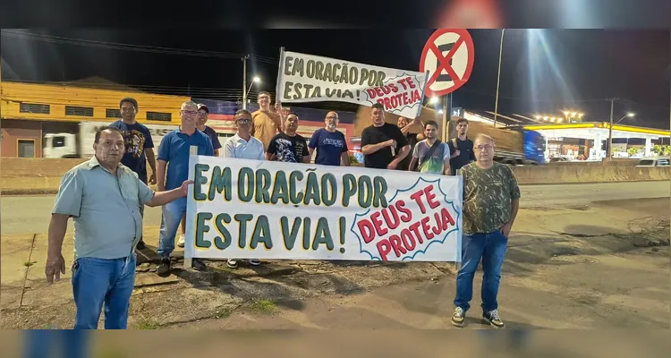 Ação religiosa promove conscientização no trânsito na Souza Naves