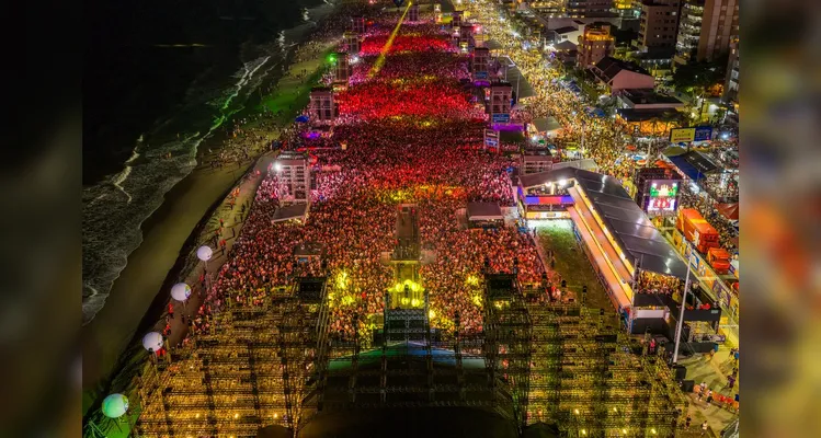 Confira os registros do show do Alok na abertura do Verão Maior Paraná