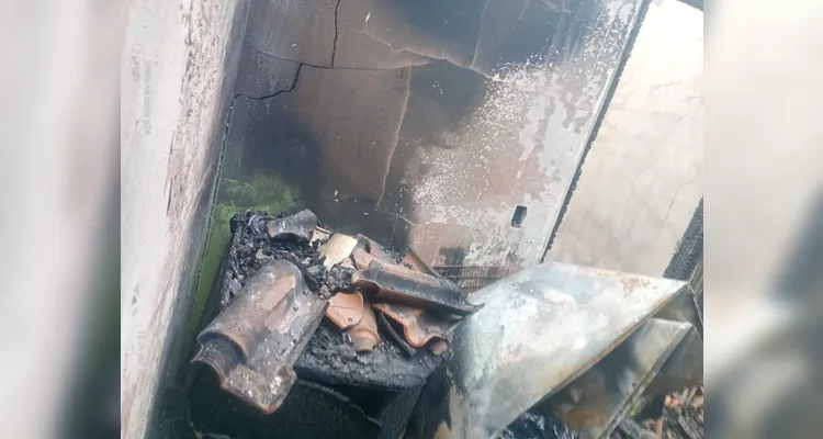 Dona de casa incendiada por ex-marido pede ajuda para recomeçar em PG