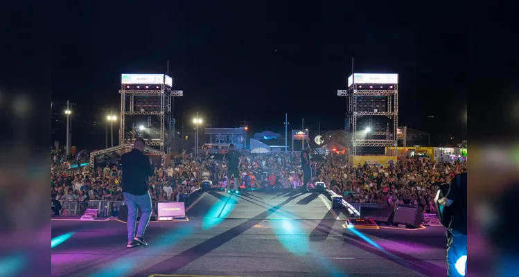 Shows levam 32 mil pessoas ao Verão Maior em Pontal do Paraná; confira os registros