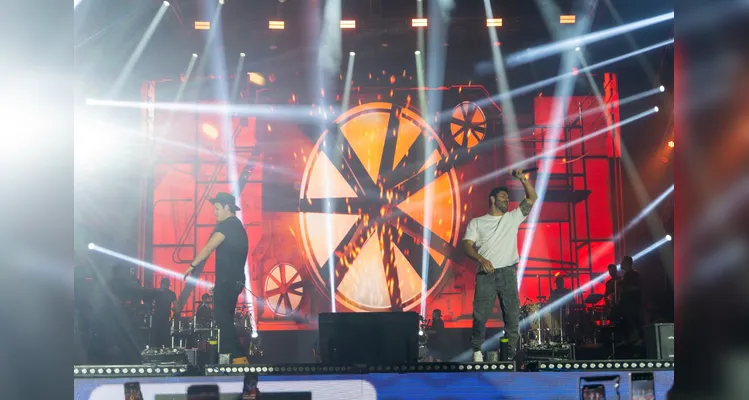 Shows levam 32 mil pessoas ao Verão Maior em Pontal do Paraná; confira os registros