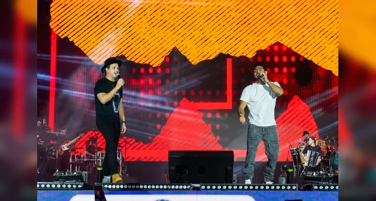 Shows levam 32 mil pessoas ao Verão Maior em Pontal do Paraná; confira os registros