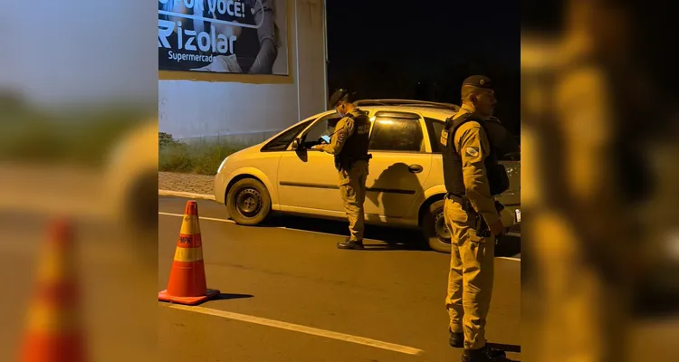 Duas pessoas são presas em Castro por infrações em operação 'lei seca'