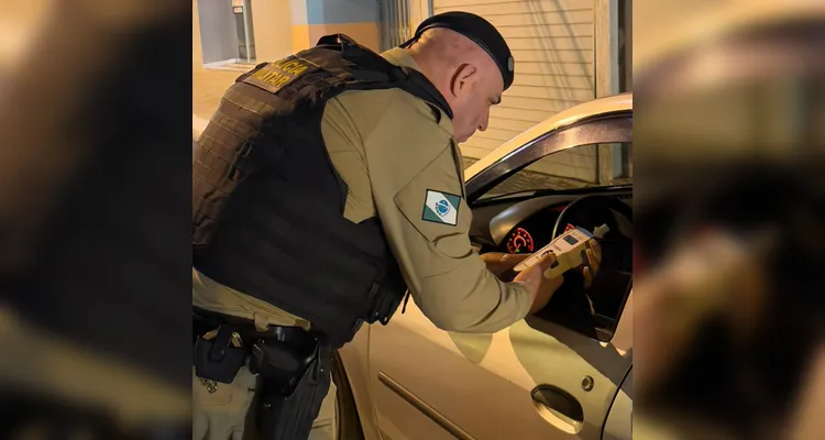 Duas pessoas são presas em Castro por infrações em operação 'lei seca'