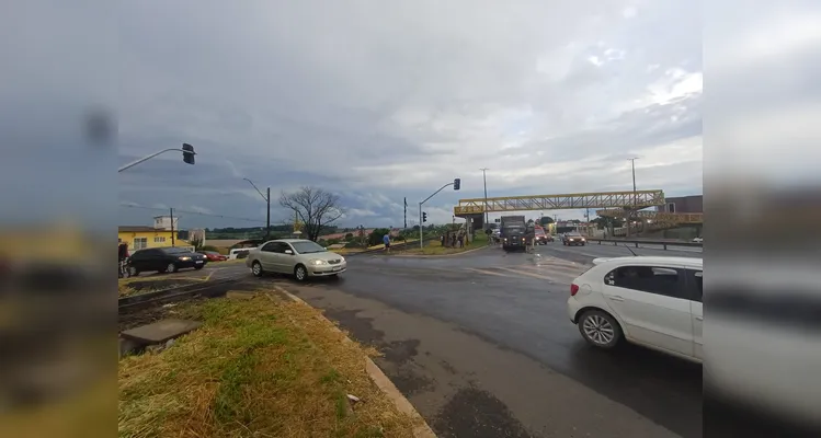 Acidente aconteceu na entrada da Vila Borato