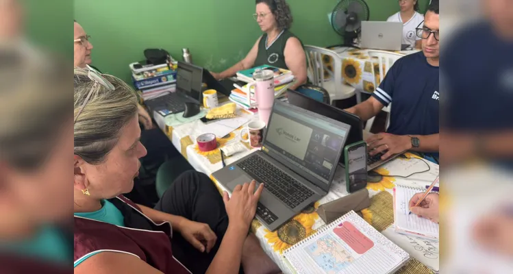 Confira a série de registros realizados pelos educadores ao longo da formação.