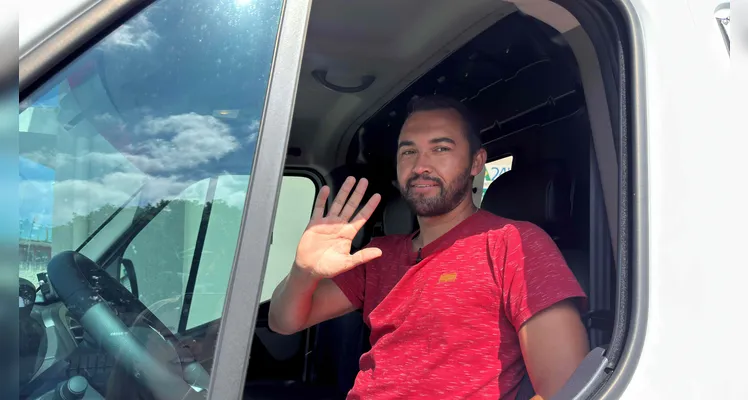 Castro recebe nova ambulância com UTI Móvel para transporte de pacientes da UPA