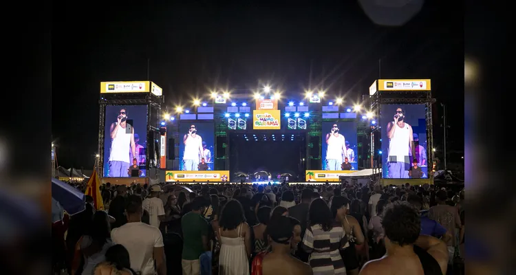 Mais de 34 mil pessoas estiveram presentes.