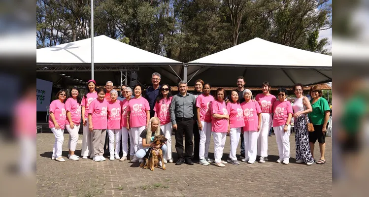 Ação teve apresentações ao público que estava no local