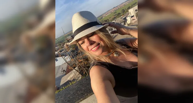 NOVO CICLO – A escritora, bibliotecária e dançarina Deise Machado recebeu homenagens pela passagem de seu aniversário no último domingo (25). A Coluna RC deseja um novo ciclo iluminado, com muitas alegrias, inspiração e realizações.