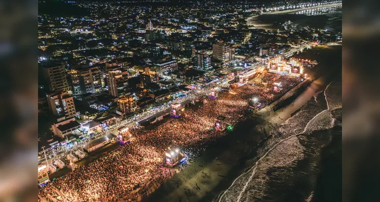 Zé Neto & Cristiano e Jiraya Uai reúnem 2º maior público do Verão Maior