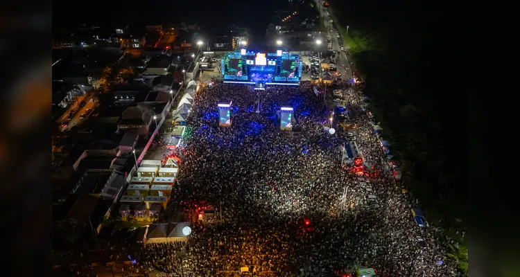 Show de Gustavo Mioto no litoral do Paraná