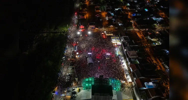 DJ Jiraya Uai em show no Verão Maior Paraná