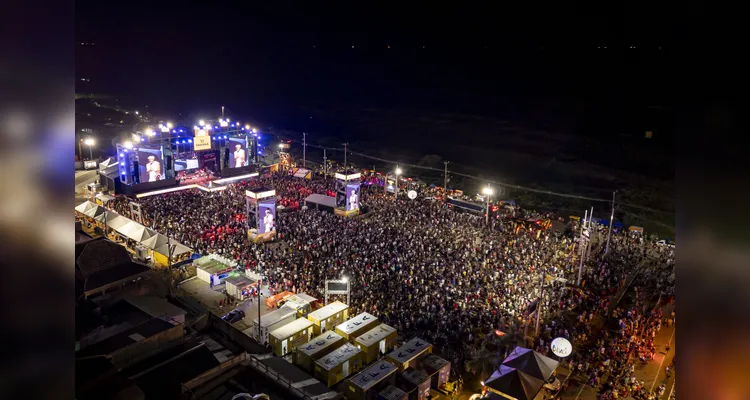 Mais de 34 mil pessoas estiveram presentes.