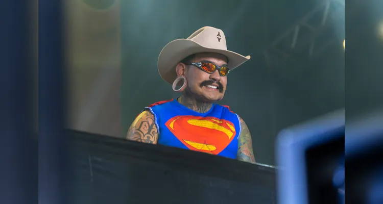 DJ Jiraya Uai em show no Verão Maior Paraná