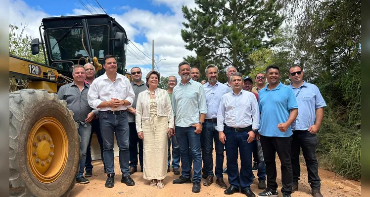 Prefeita Elizabeth assina ordem de serviço de R$ 9,5 milhões para a Estrada dos Alagados