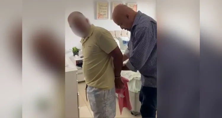 Falso líder religioso é preso por estuprar mulheres em 'limpeza espiritual'