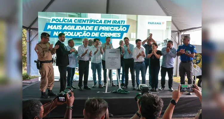 O governador em exercício Darci Piana e o secretário da Segurança Pública, Hudson Leôncio Teixeira, inauguram nesta quinta-feira (26) o Posto Avançado da Polícia Científica do Paraná em Irati