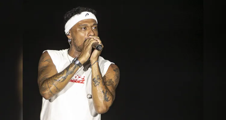 Kamisa 10 e Atitude 67 protagonizaram noite de pagode em Pontal do Paraná.